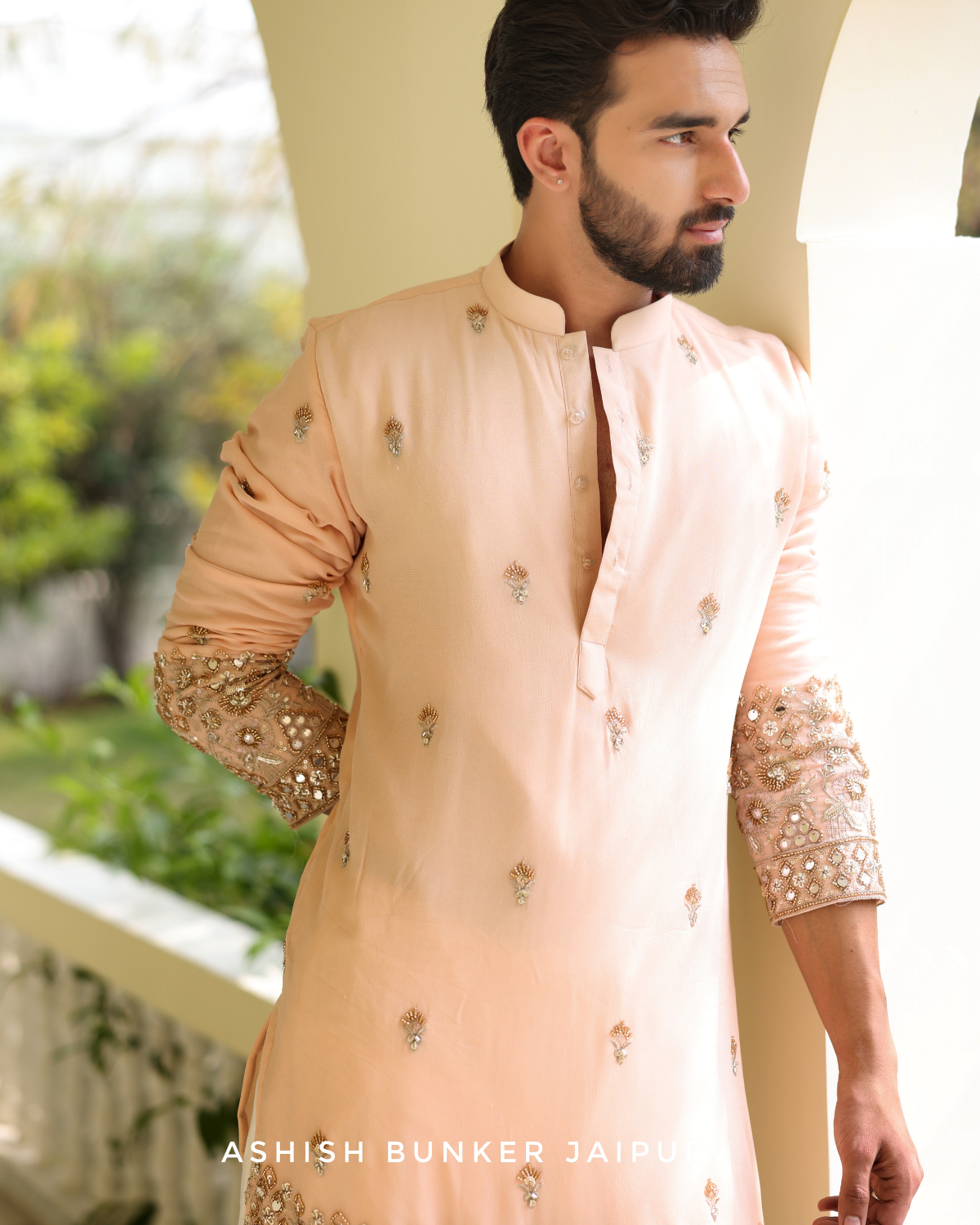 Soft Peach Tone (Pratibimb)