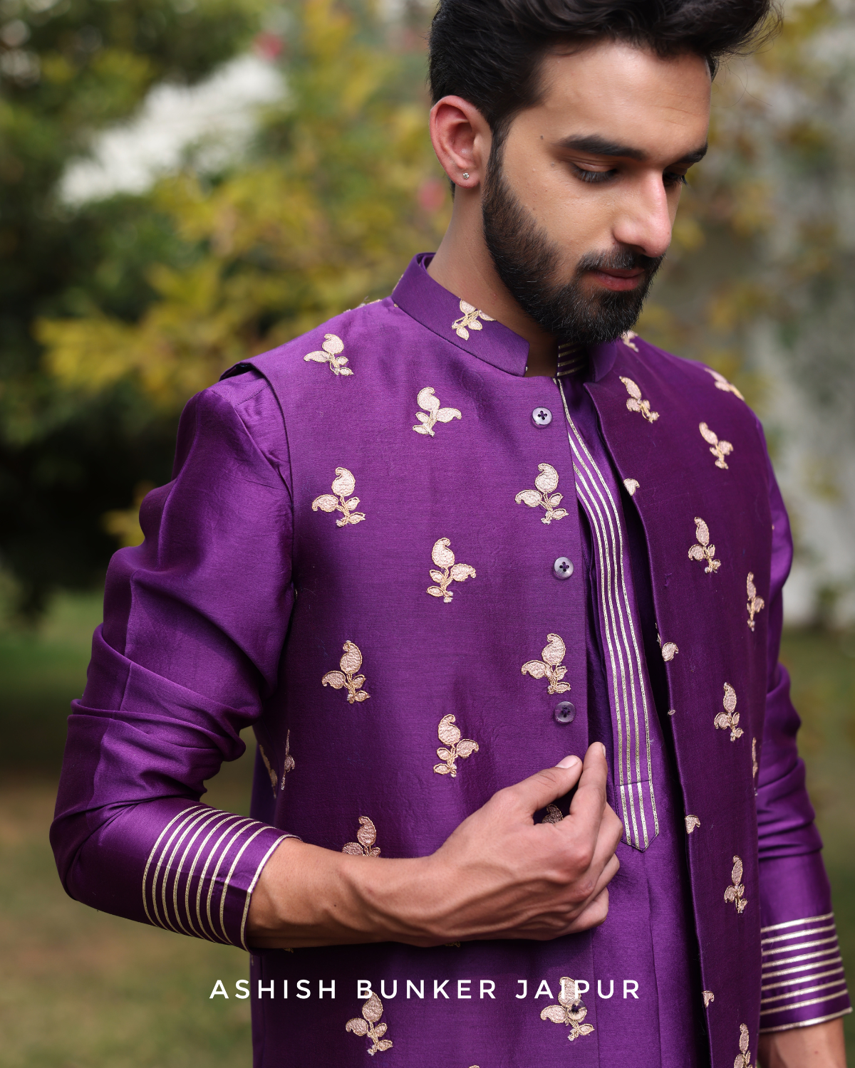 Imperial Purple (Pratibimb)