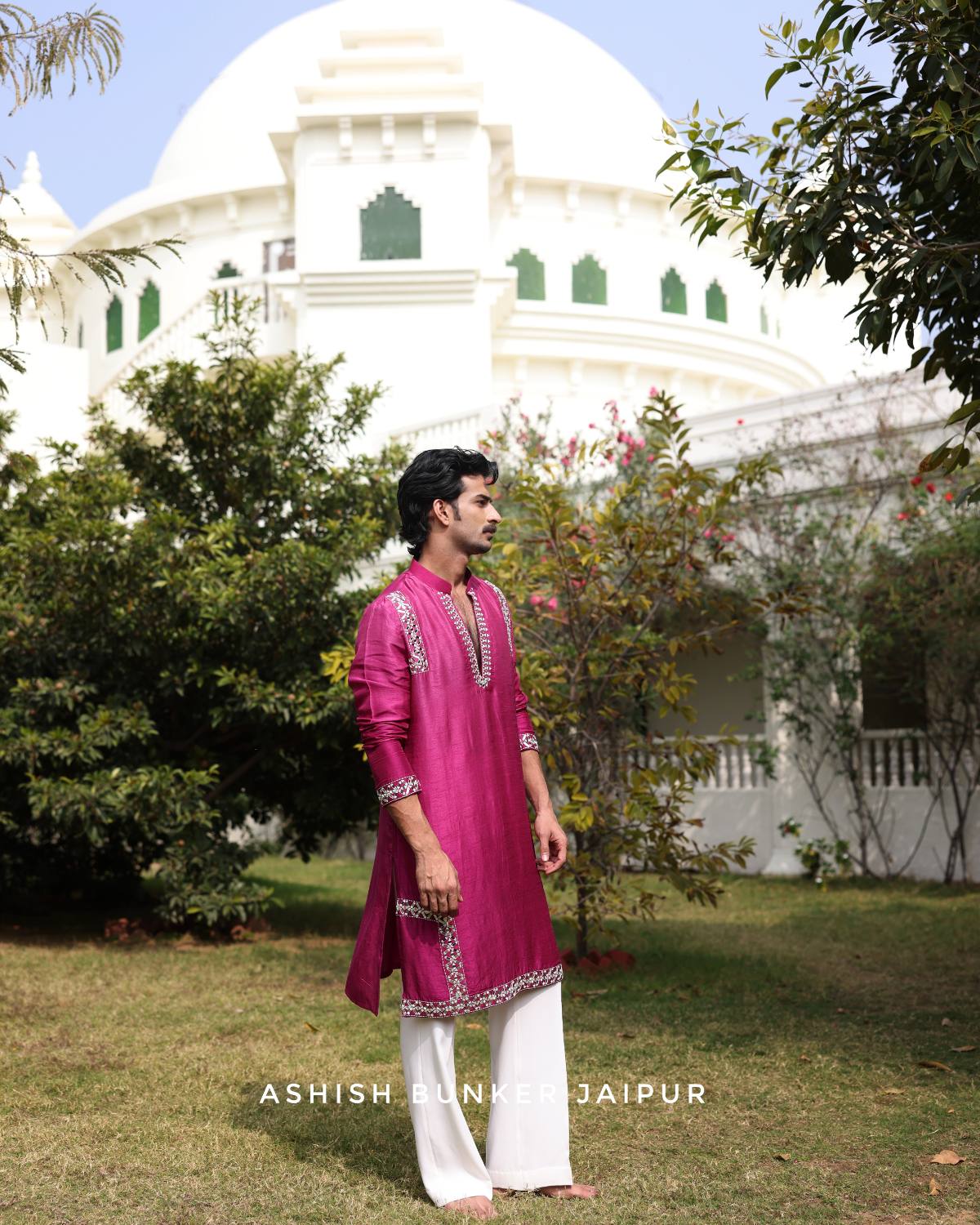 Deep Pink (Pratibimb)