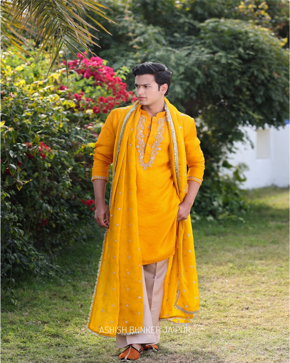 Kesariya Kurta (Rang Darbaar)